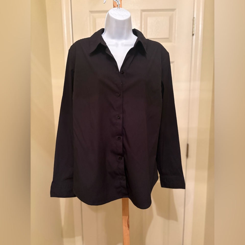 TIME & TRU Woman’s Black Silky Button-Down Shirt, Size: XL